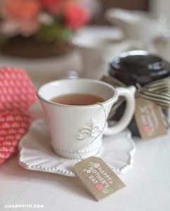 Printable Mother's Day Tea Bags Gift Idea for Mom!