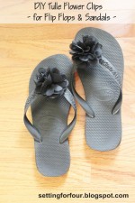 DIY Flower Clips for Flip Flops & Sandals. See the easy DIY fashion tutorial to make these beautiful flower clips! Make them in different colors. They are removable, a quick way to dress up your sandals and give them a new look season after season! Beautiful bride and bridesmaid flip flop idea for beach weddings!