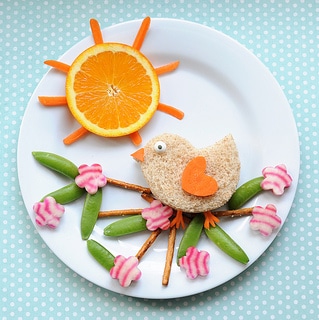 Bird Sandwich Idea - Kids School Lunch Idea - Fun Back To School Lunch Idea For Kids. Kids After School Snack Ideas. For busy moms and dads! Recipes.