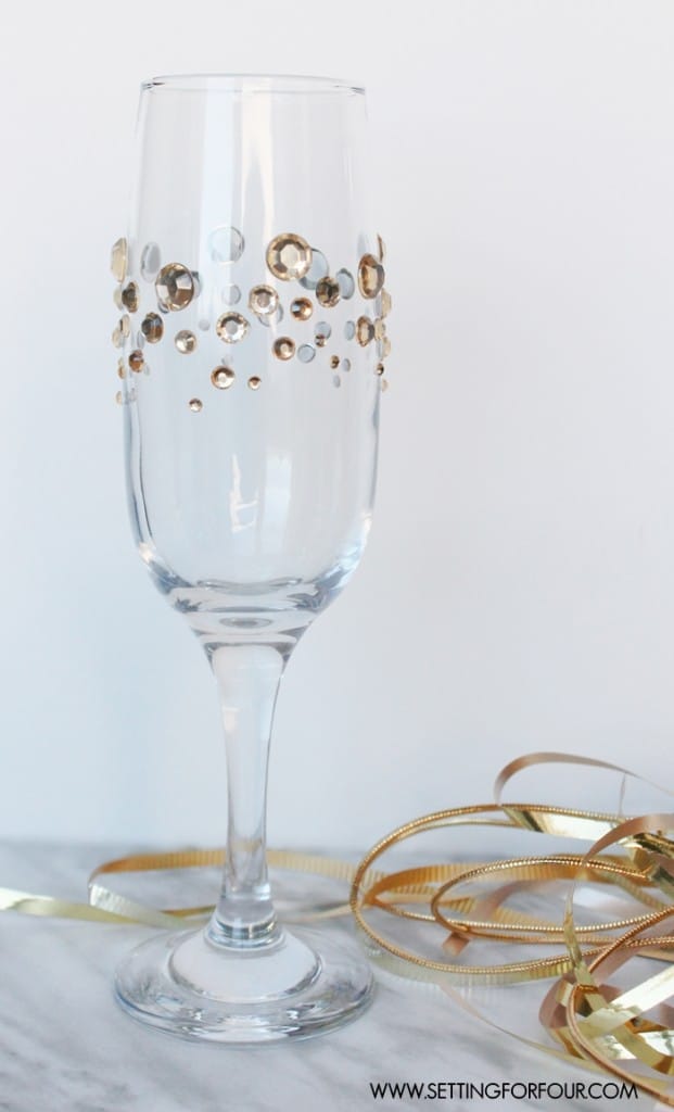 Quick and Easy DIY Rhinestone Champagne Glasses - Setting For Four ...