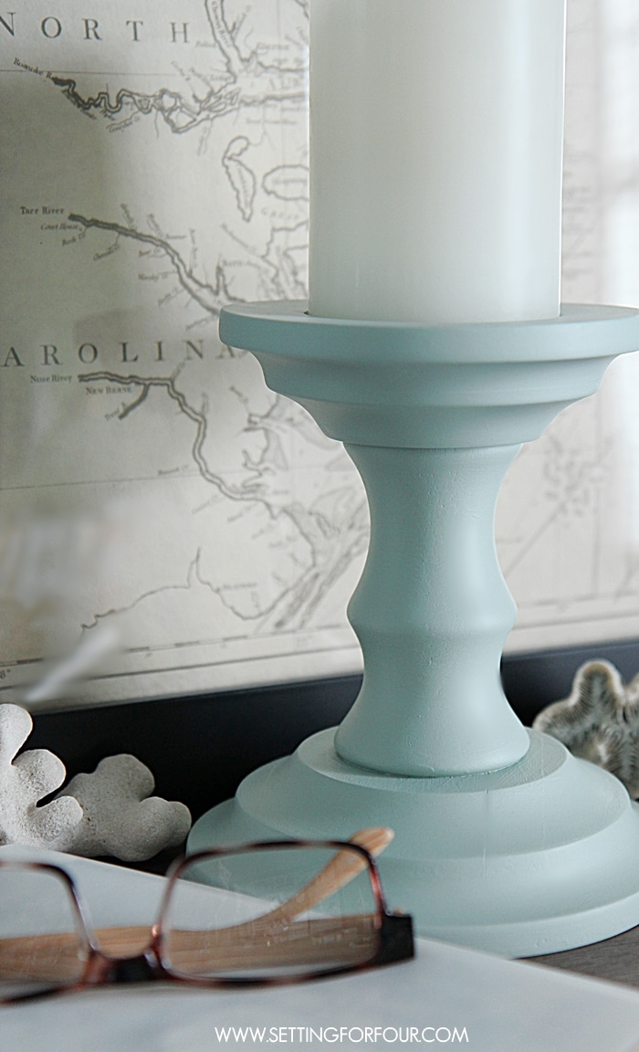 Quick DIY Home Decor Idea: Make Beautiful Painted candle holders- see this easy DIY paint tutorial!