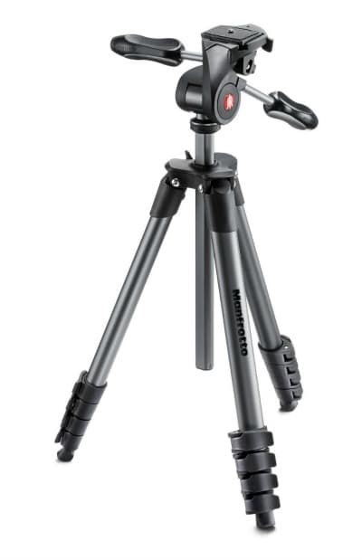 Blogging Photography tip: Use a camera tripod provides the clearest, sharpest pictures and reduces camera shake. 