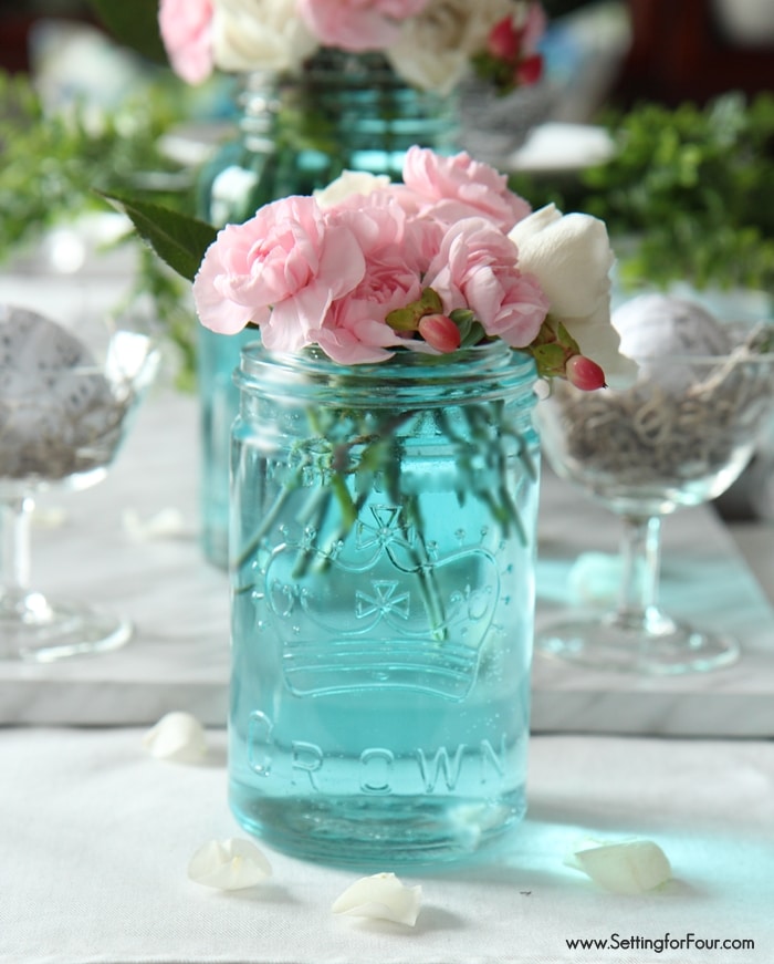 The easiest way to tint mason jars blue and Spring mason jar tablescape ideas.