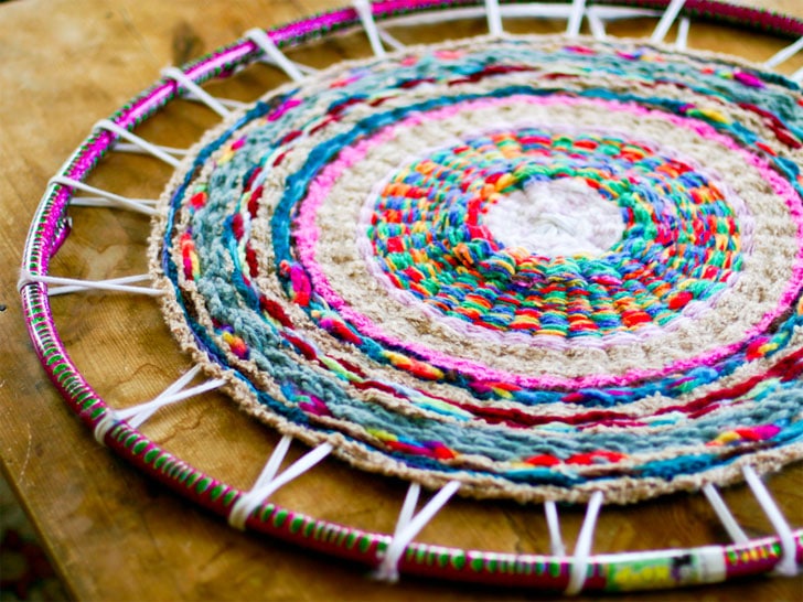 DIY Recycled T Shirt Hula Hoop Rug