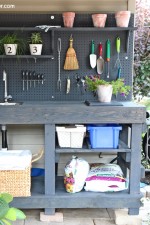 DIY Pallet Potting Bench