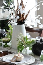 Give your table and basic white dishes a showstopping look for Fall and Thanksgiving with these easy decorating ideas! Add natural elements, botanical accents and individual place cards to your table top for a sophisticated rustic glam ambiance.