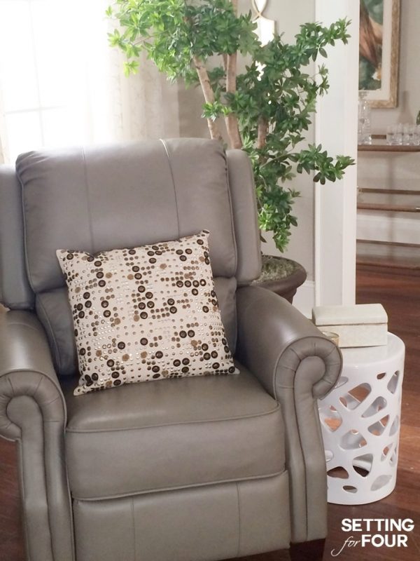 Inspiring Living Room Design Ideas - Setting for Four