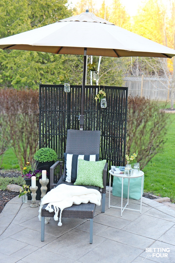  Outdoor DIY Decor Ideas to make a cozy reading and lounging nook outside!