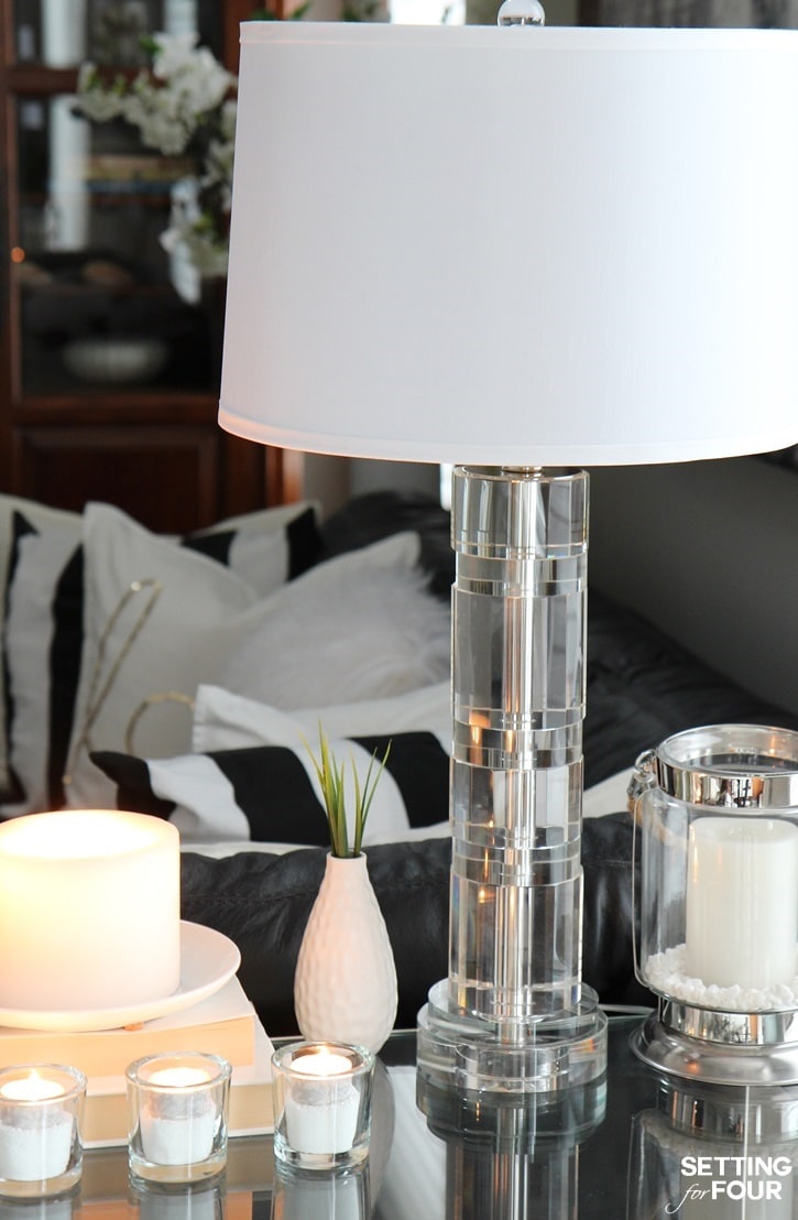 5 TIPS TO DECORATE ACCENT TABLES LIKE A PRO! - Setting for 