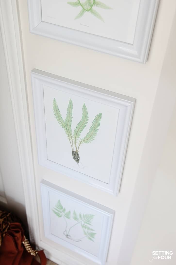  See how to make this wall art gallery with FREE fern prints! Stunning!