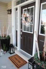 10 Front Porch Decor Ideas To Add Beauty To Your Home - see the details of this home's exterior decor and landscape design!