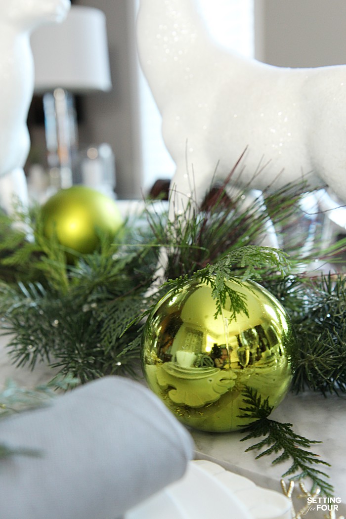 Holiday home decorating idea: Learn how to make this Christmas centerpiece with natural greenery in just 4 steps!