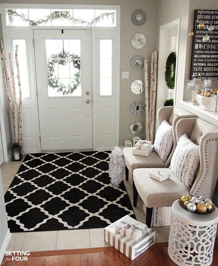 Elegant and Neutral Christmas Foyer Setting for Four Elegant and Neutral Christmas Foyer Setting for Four