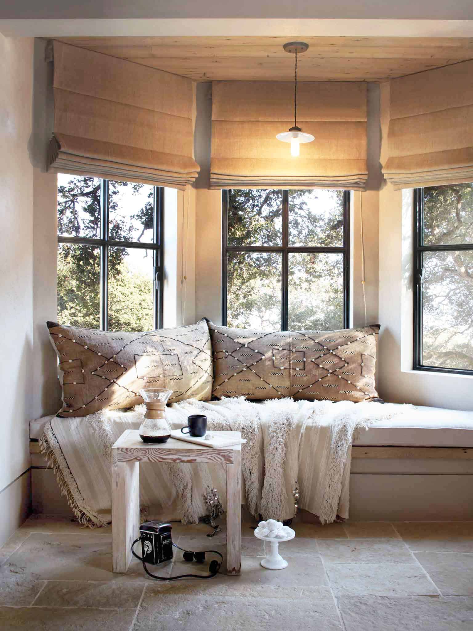 How to Create 5 Cozy Small Spaces That Are Warm And Homey!  