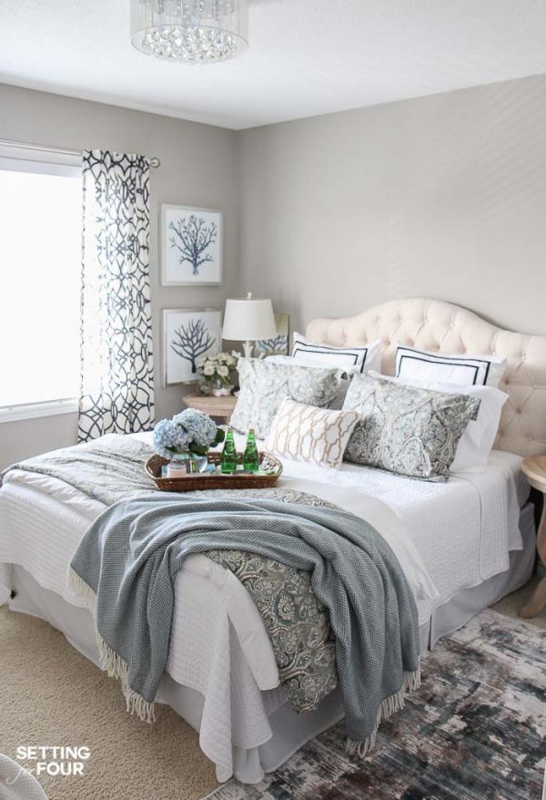 Stunning Cozy Guest Bedroom image