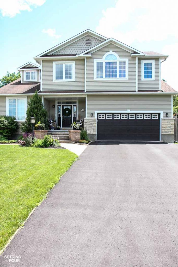 Landscaping Around A Lamp Post - Setting For Four Interiors