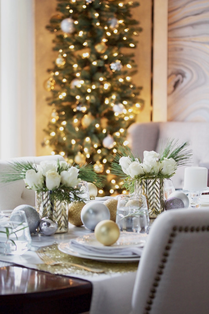 Love this! See how to create this Elegant Gold and White Christmas Table Decor! Easy DIY entertaining idea for the home.