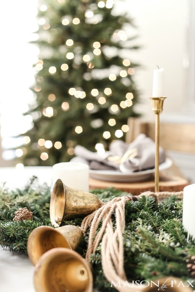 Love this! See how to create this Beautiful Green and Gold Farmhouse Christmas Table Decor! Easy DIY entertaining idea for the home.