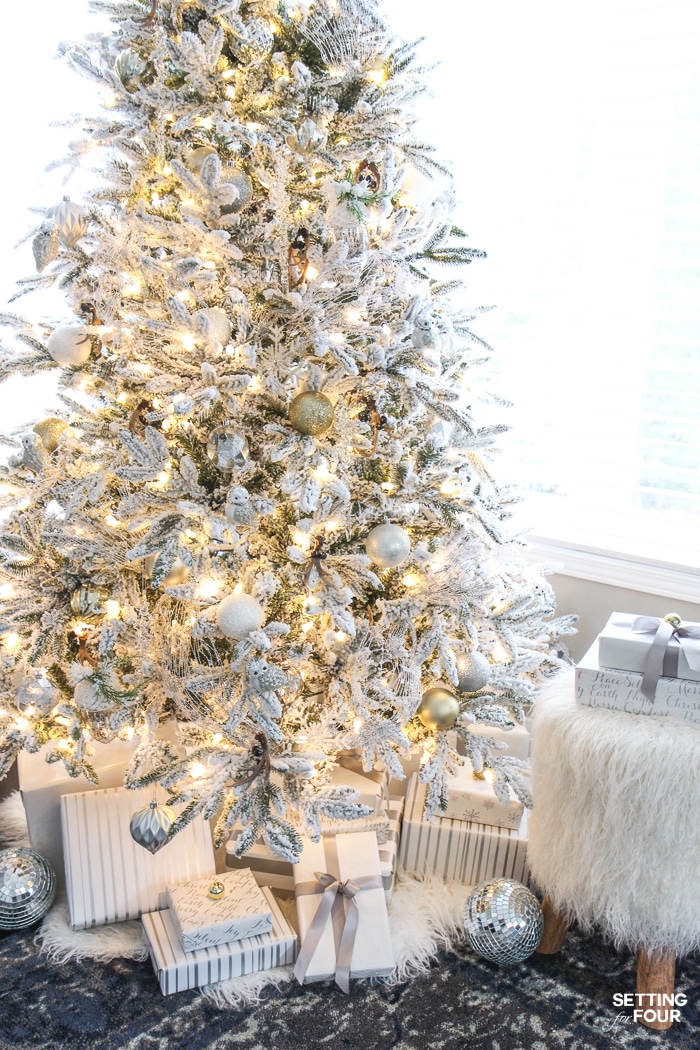 Inspiring Christmas Tree Decorating Ideas: See my Flocked Christmas Tree - White and Gold Glam Style! See 25 design bloggers tree in this amazing holiday blog tour!