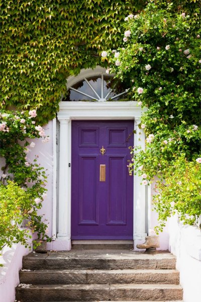 Looking to update your home? Colorful front doors are a big 2018 home trend. See all 10 design and decor trends and learn how to add them to your home!