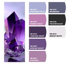 Refresh your home with paint! Pantone Color of the Year 2018 Ultra Violet paint color ideas you'll love! Paint color palette ideas for an accent wall and painted furniture.