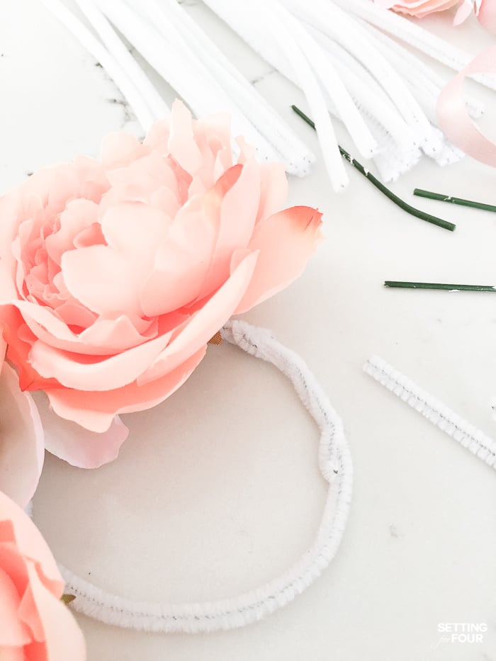 Easter decor idea: Easy Faux Floral Wreath DIY project.