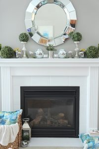 Looking to decorate your space and make a huge impact without breaking the bank? See these 12 gorgeous DIY decor projects that will make your home look amazing! Cheap ideas when you're on a budget!
