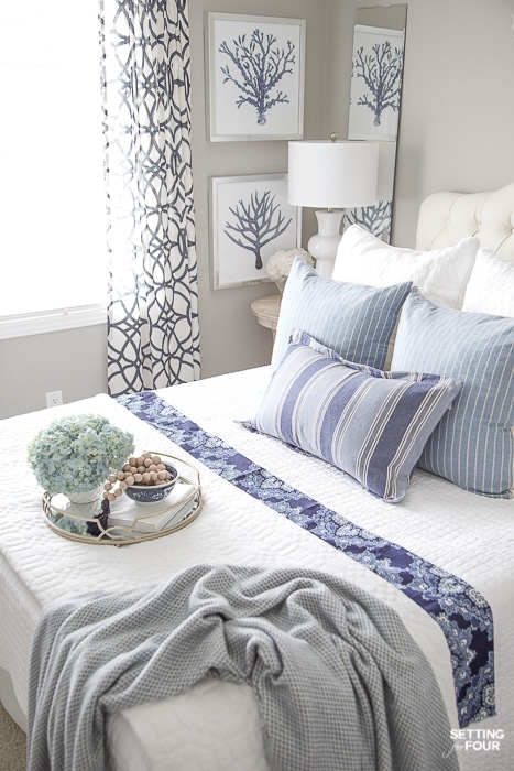 7 Simple Summer Bedroom Decorating Ideas and summer bedding tips. #decor #decoratingideas #bedding #summer #bedroom