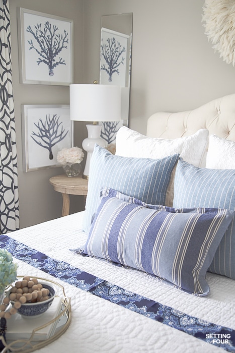 7 Simple Summer Bedroom Decorating Ideas and throw pillow tips. #decor #decoratingideas #pillows #throwpillows #summer #bedroom