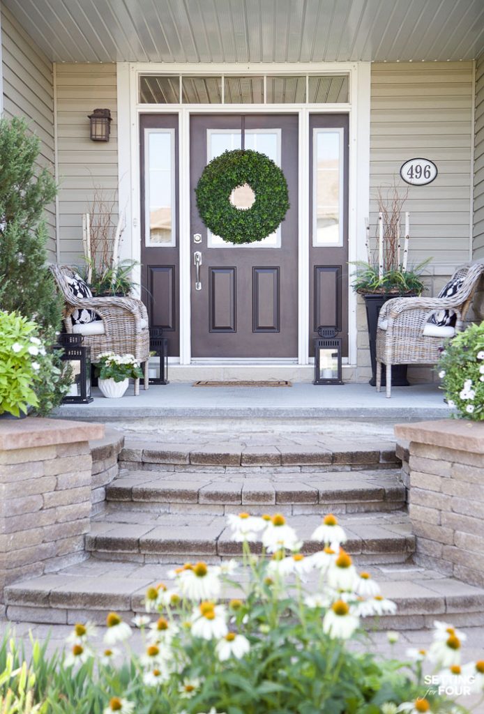 Summer Front Porch Decor Ideas #summer #porch #decor #exterior #curbappeal #decorating