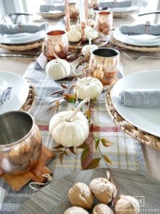 See these 25 Gorgeous Fall Table Setting Ideas to decorate your table for Autumn! Lots of fall floral centerpieces, fall dinnerware, pumpkin decor ideas, place card, napkin folding ideas and more! #fall #autumn #decor #tablesetting #tablescape #pumpkin #centerpiece #flowers #dinnerware #napkinfold #entertaining