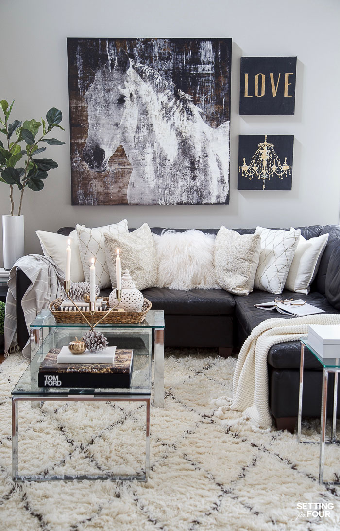 Fall living room decor ideas #fall #livingroom #decor #design #home 