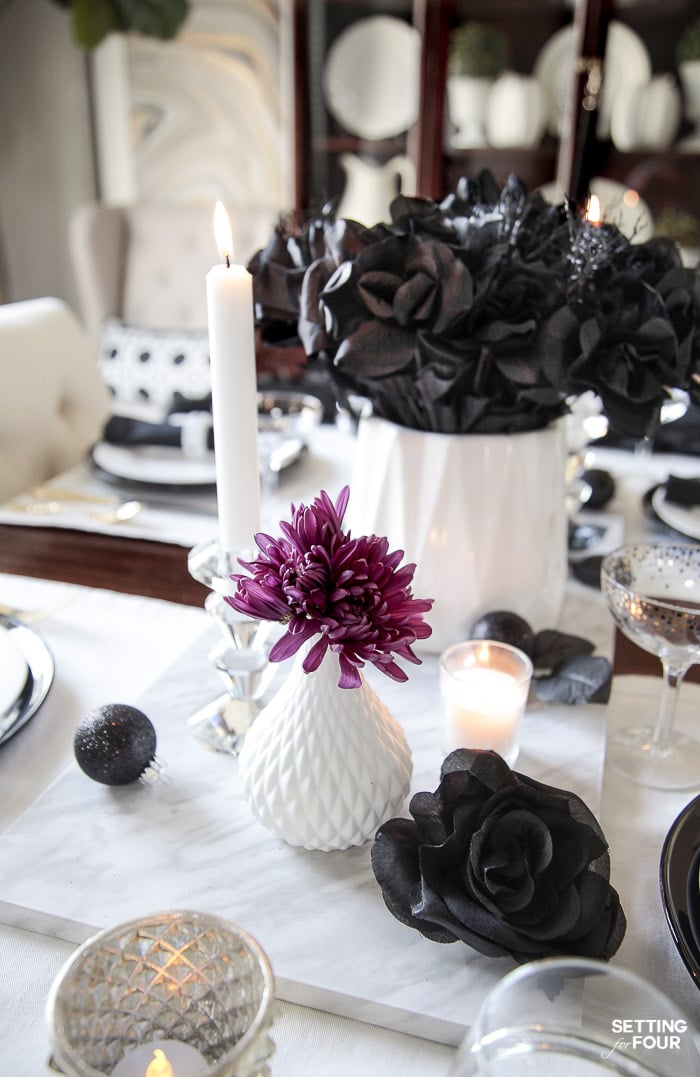 Easy Elegant Halloween Table Decorations & Centerpiece Idea. Classy Halloween decor. #halloween #decor #classy #decorideas #centerpiece #table #entertaining #party #simple