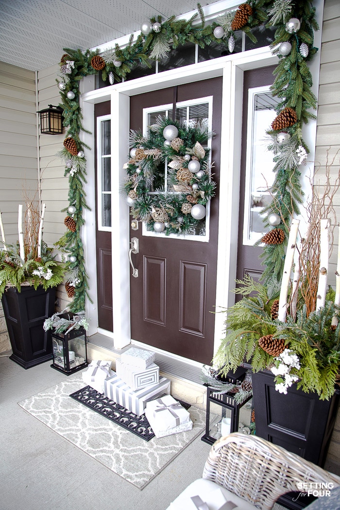 Christmas curb appeal and porch decor ideas. #christmasideas #christmasfrontdoor #curbappeal #christmashomedecor #birch #christmasornaments