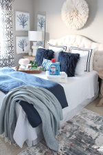 See these cozy guest bedroom ideas to give overnight guests a wonderful experience and make their stay a happy one! Tips to be a gracious hostess. #ad #bedroom #guest #cozy #hostess #PersilLaundry