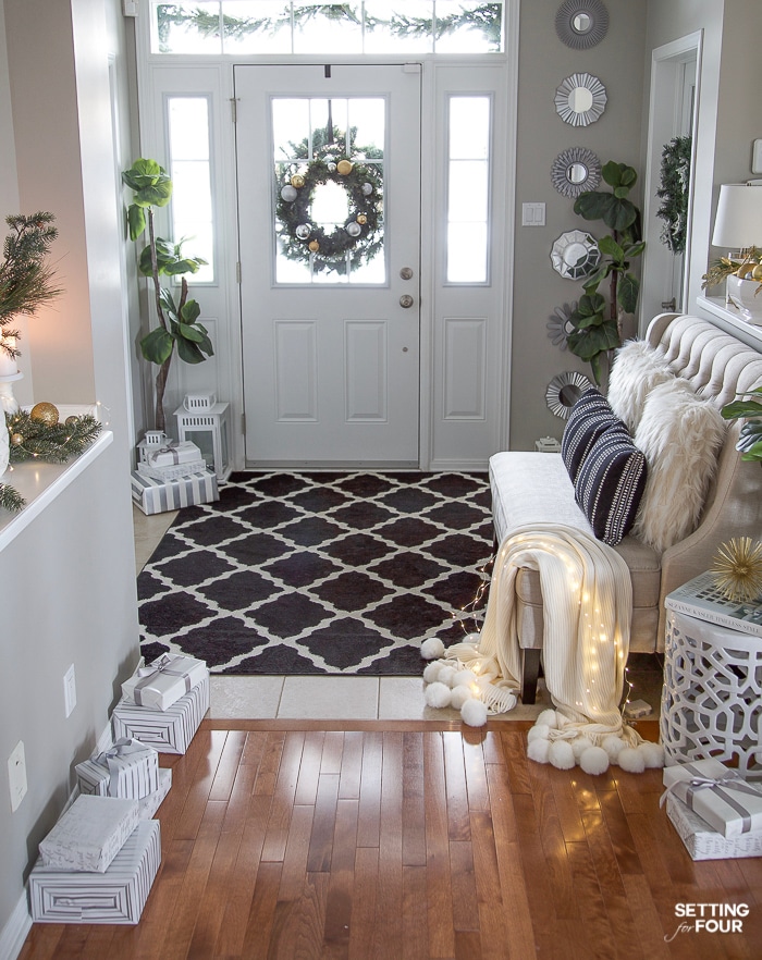 Elegant Silver And Gold Christmas Entryway Decor Ideas Setting