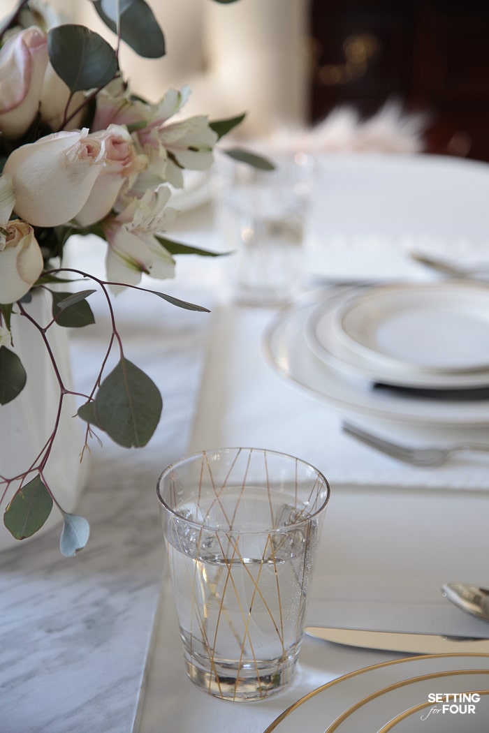 Gold, silver & white place settings- tabletop decor ideas. #gold #silver #metallics #placesettings #tablesettings #tabletop #decor #ideas