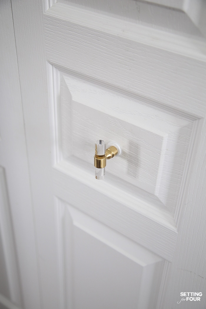 Design trick! Update the door knobs in your home - door knobs are the jewelry of a room! It's an easy home improvement project! #home #project #design #interiors 