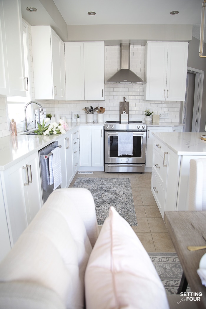 Kitchen rug ideas #white #kitchen #rugs #interiordesign #decorating #design