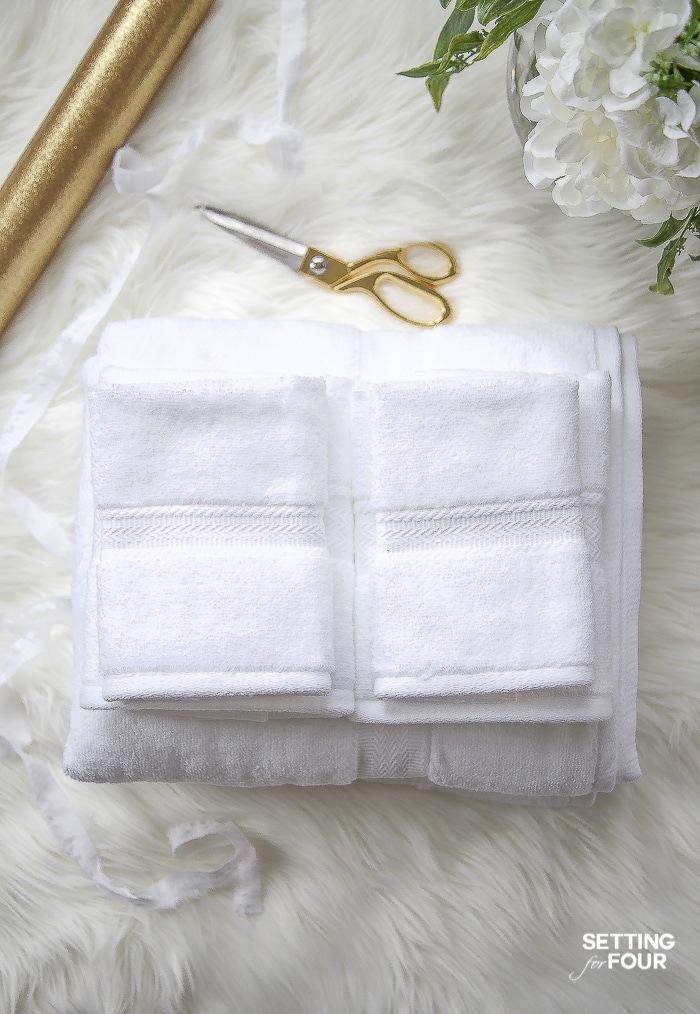 These gorgeous luxe towels make beautiful gift ideas for housewarmings, weddings, Mothers Day, birthday. #towel #weddings #birthdays #mothersday #housewarminggift #giftideas