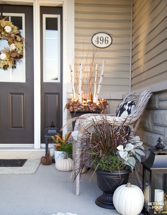 6 Fall Porch Decorating Ideas To Celebrate Autumn!