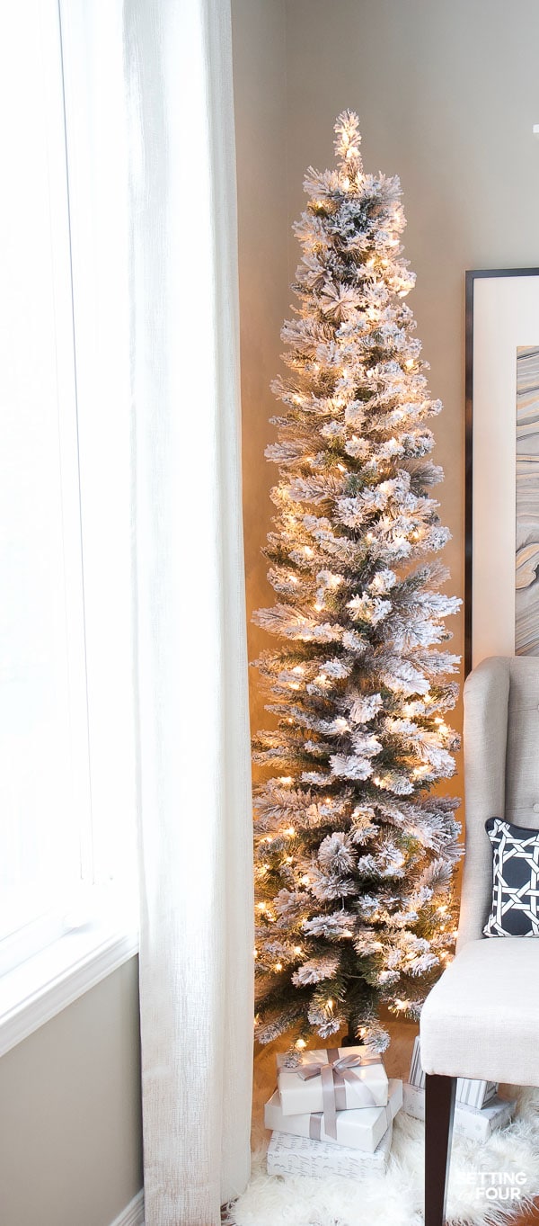 How to set up a flocked Christmas tree to prevent flocking from getting everywhere! 