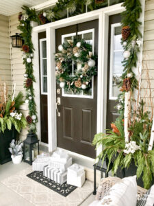 What to Decorate and Make in November - holiday decor ideas, Christmas crafts, holiday preparation ideas, DIY gifts, holiday recipes and more!