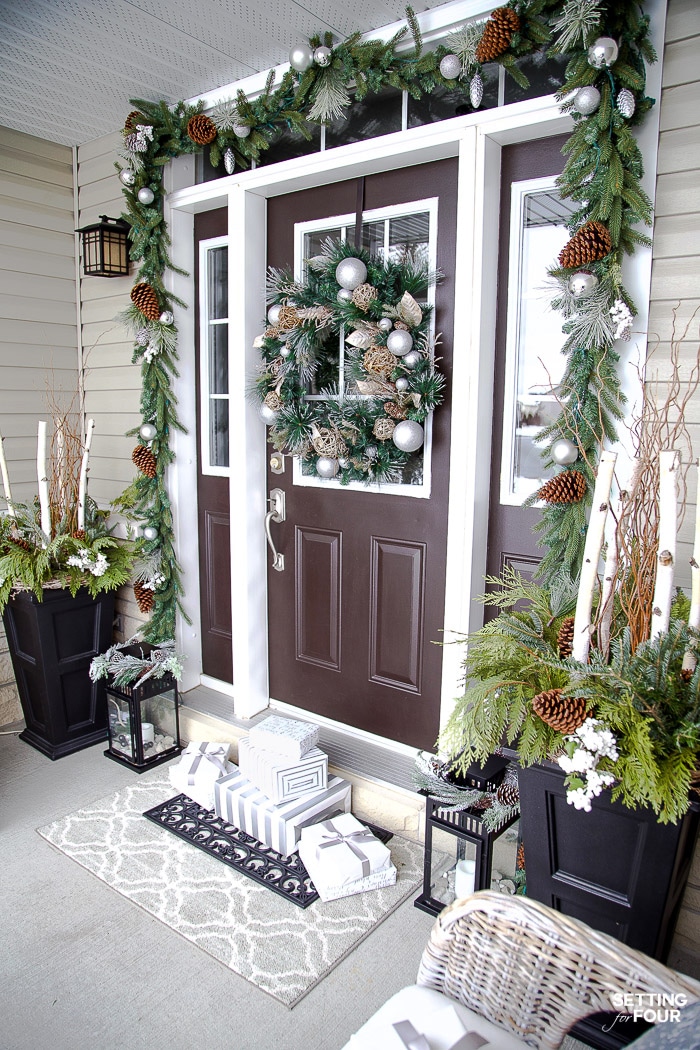 10 Christmas Planters for Front Porch That Will Blow Your Mind Away! 10 Christmas Planters For Front Porch That Will Blow Your Mind Away!