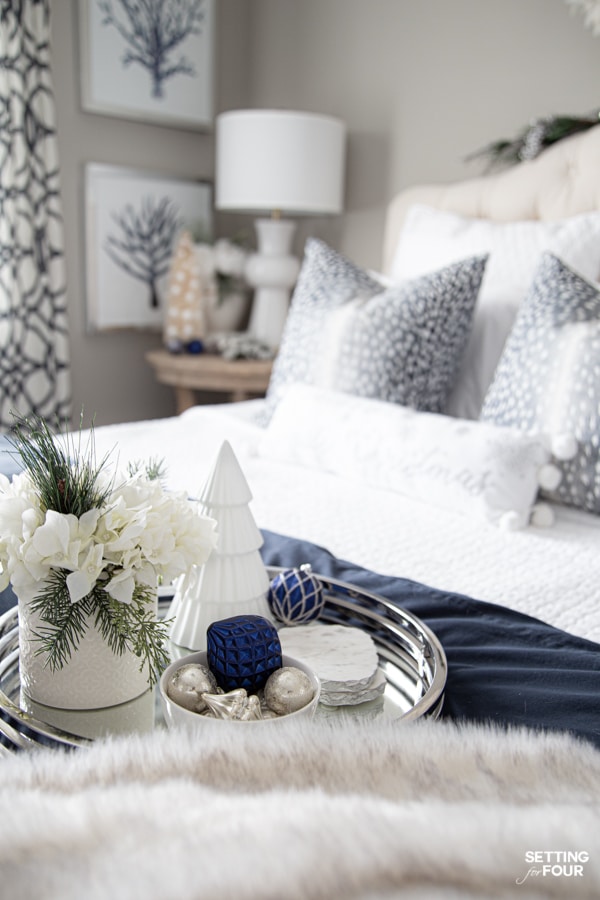 Elegant Blue and White Christmas Bedroom and Bedding Decorating Ideas!