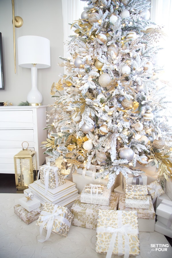 Elegant Crystal, Gold and White Christmas Tree Decor - Setting For Four ...