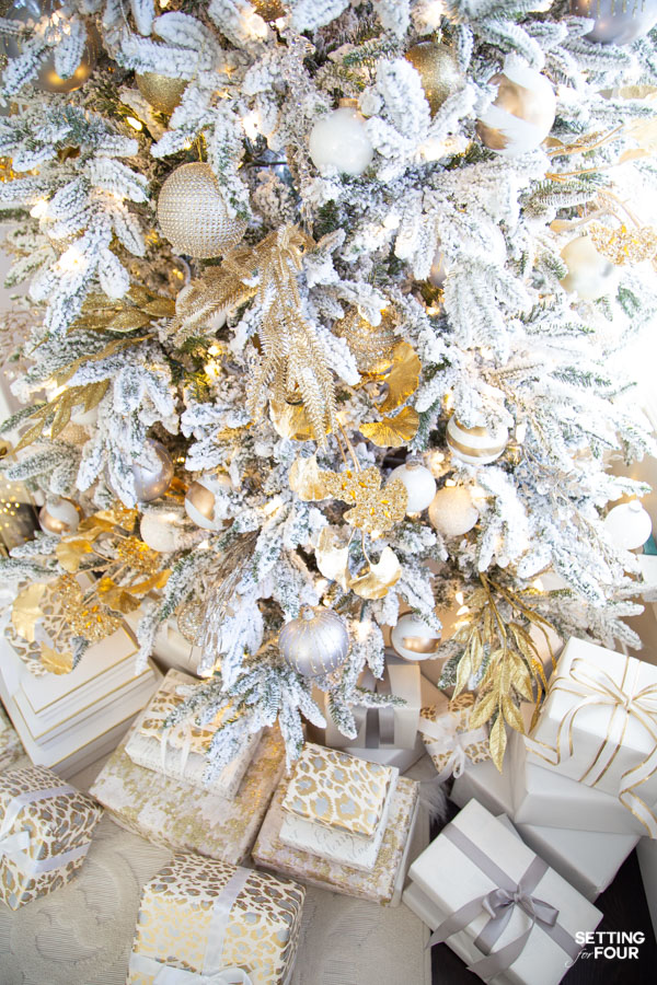 Elegant Crystal, Gold and White Christmas Tree Decor - Setting For Four ...