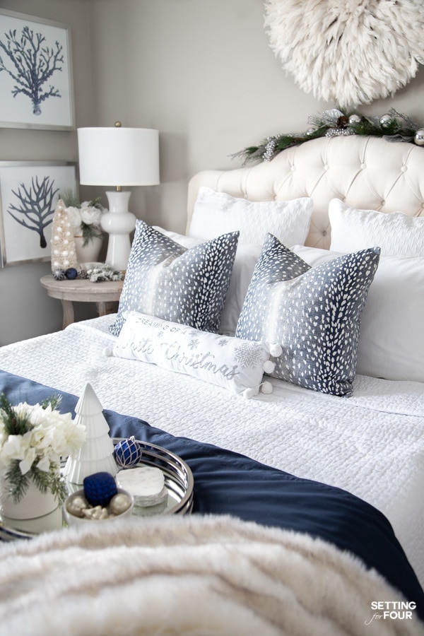 Modern Bedroom Decor Ideas Blue And White for Small Space