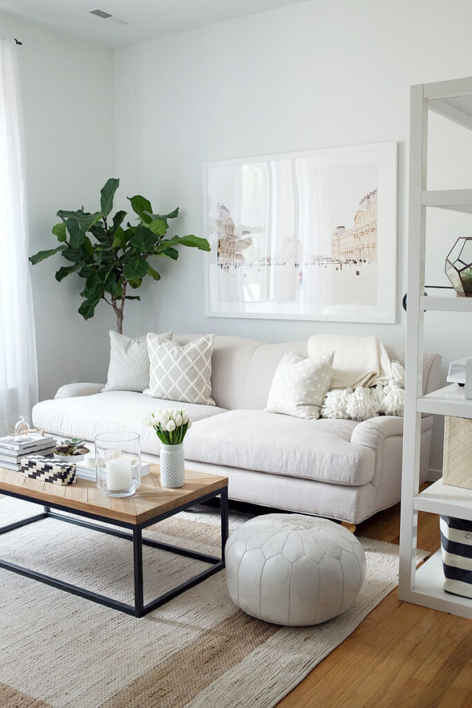 How To Arrange Furniture In A Small Living Room - Setting For Four ...