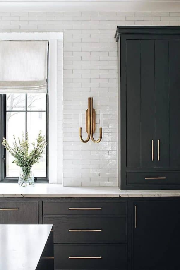 Benjamin Moore Wrought Iron Kitchen Cabinet Color. color scheme, neutral, cozy, elegant, minimalist, transitional, modern design decor ideas, kitchen color palette
